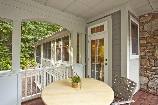Cost of Covered Porch Installation in Ooltewah